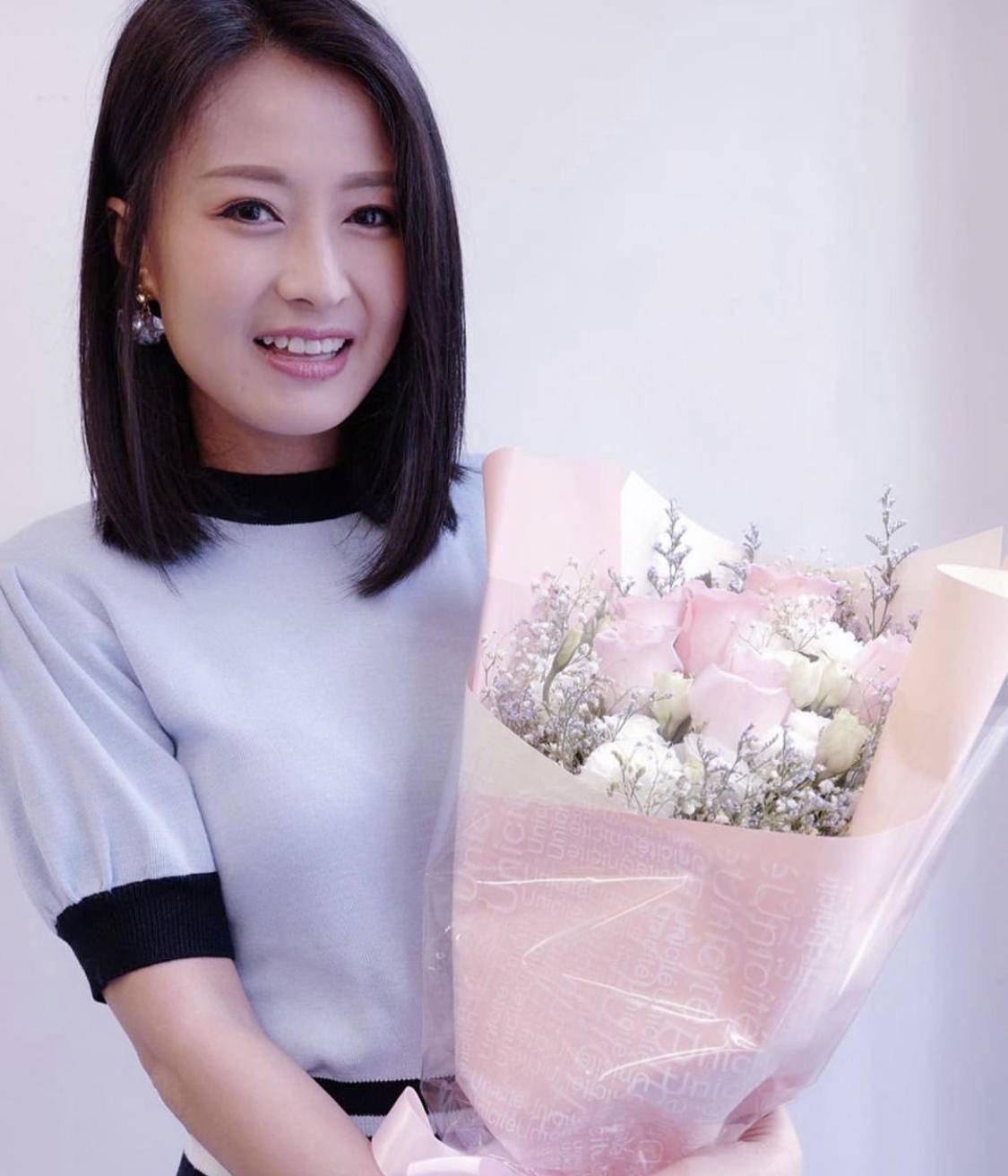 前tvb女星和老公相识18年公开婚姻保鲜法,育三子女仍像少女_陈倩扬