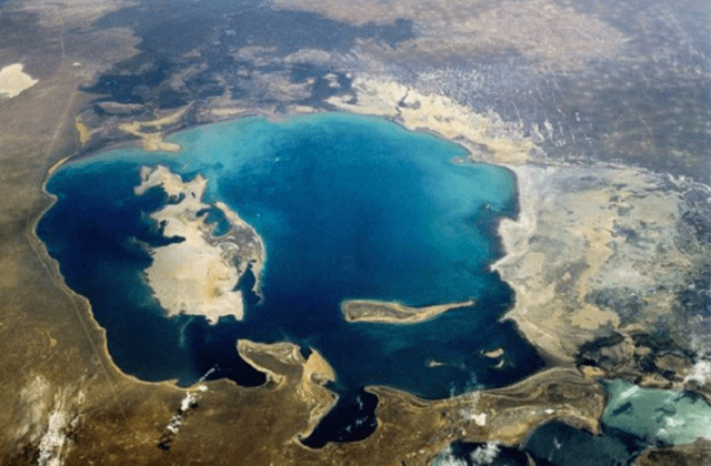 这国海军比蒙古海军还惨,投入5000亿,现在海水快干涸了