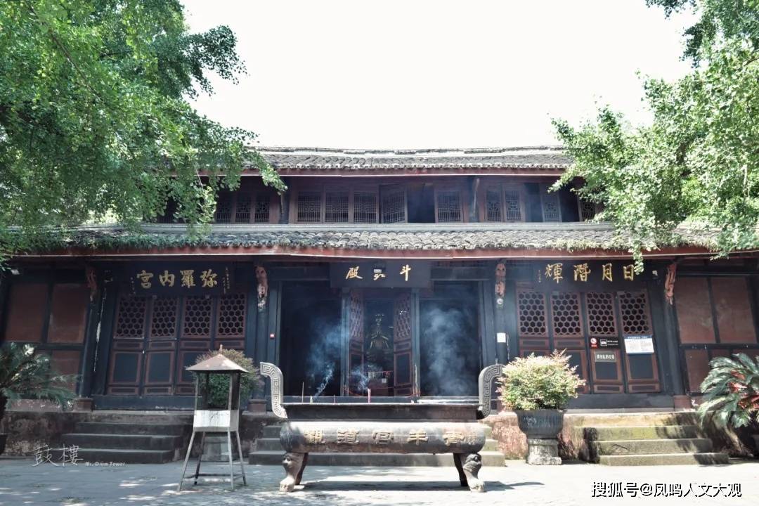 斗姥殿南侧▲斗姥殿匾额玉皇殿玉皇殿位于福禄寿照壁后,又称玉皇楼