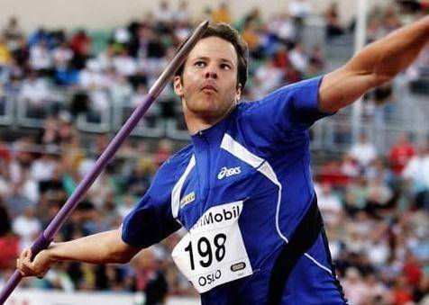 他是标枪先生,创造永久世界纪录,至今无人超越,田联为他改规则_霍恩