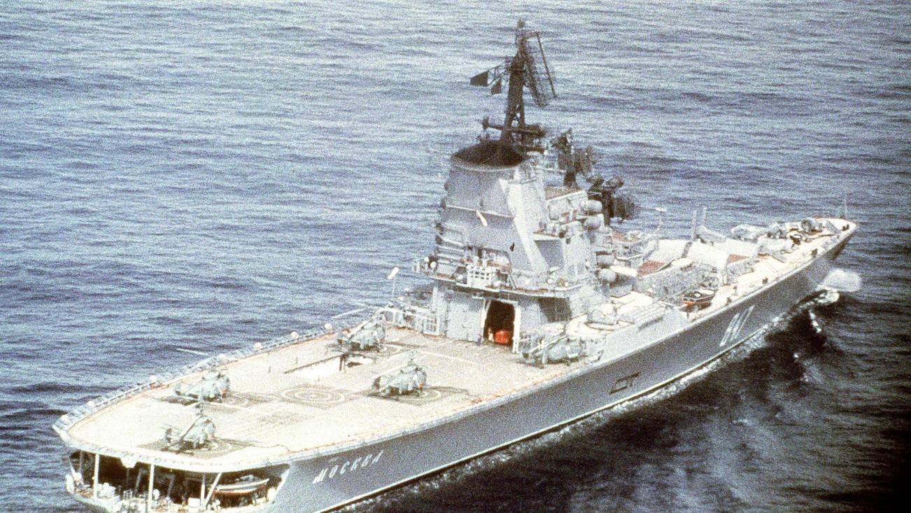 苏联首艘航母,并无长甲板,"四不像"拜赫鲁晓夫所赐