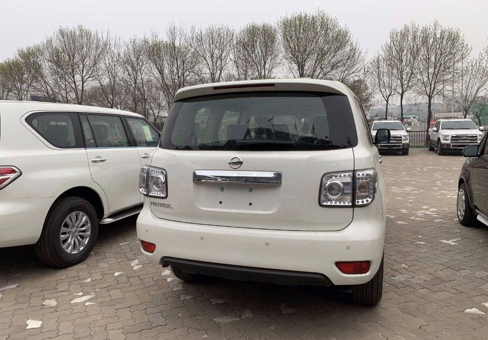 低调的越野之王日产途乐y62双油箱7座空间体验