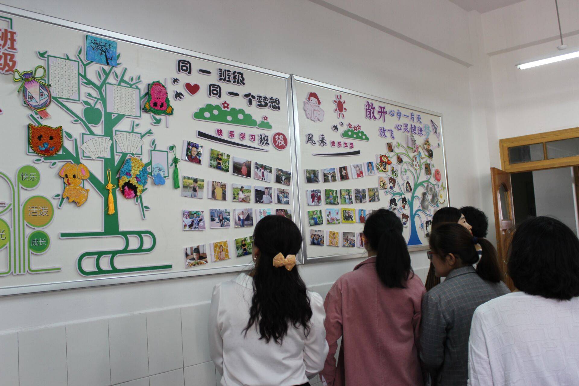 环境熏陶 ,文化育人—甘州区青西小学教室楼道文化评比观摩活动