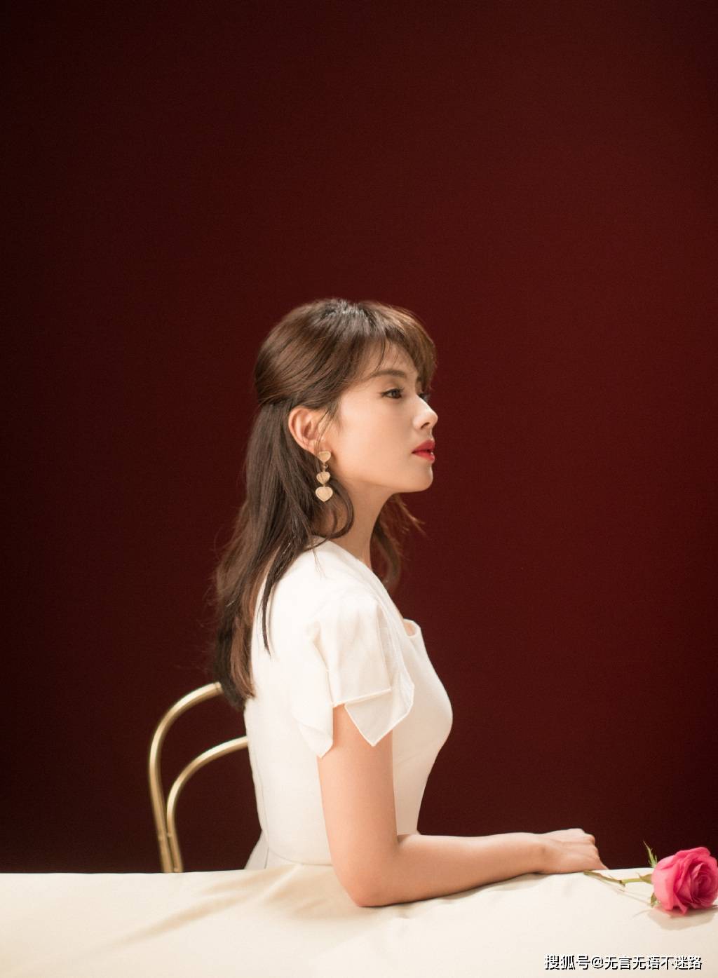 刘涛 白色长裙 魅力无限