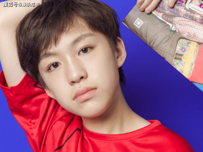 雷哥才是"整容式"长大,小时候软萌可爱,如今帅成男神!