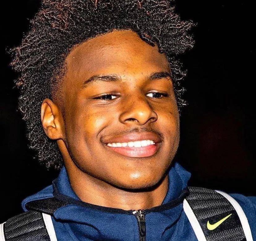 原创戴维斯绝杀救詹皇布朗尼疑似吸毒上热搜