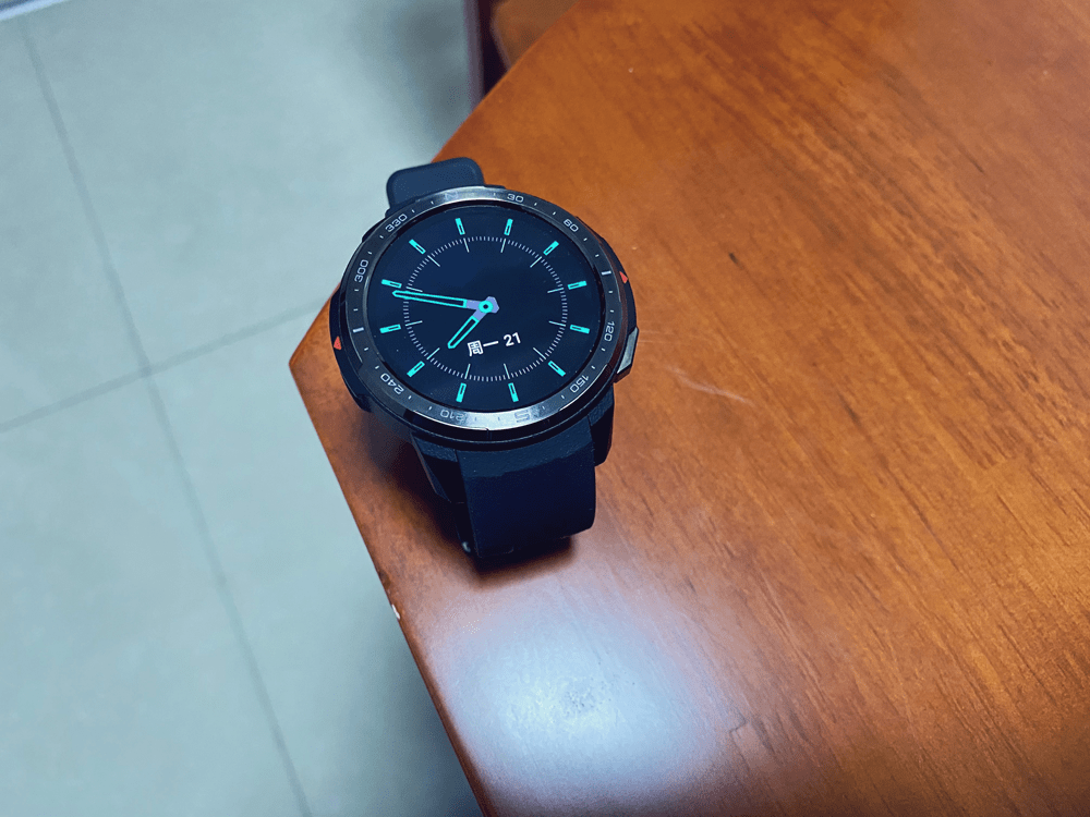 全能且科学荣耀手表gspro上手体验