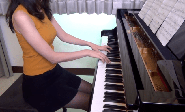 panpiano被b站封禁后,接受采访澄清,cos只为了让观众