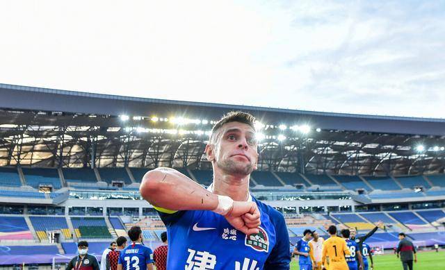 建业主帅:不敢多说怕被罚 伊沃赞恒大是亚洲标杆_手机搜狐网