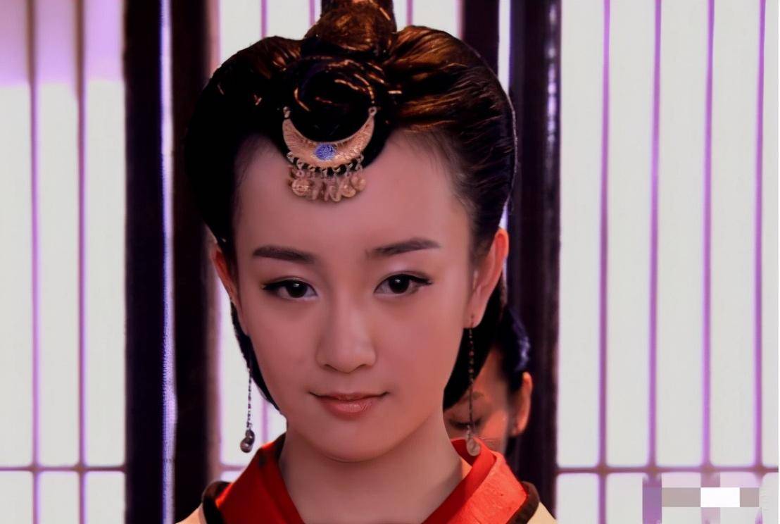 从小多才多艺的张檬,15岁开始拍戏,如今在演戏的道路上很成功_手机