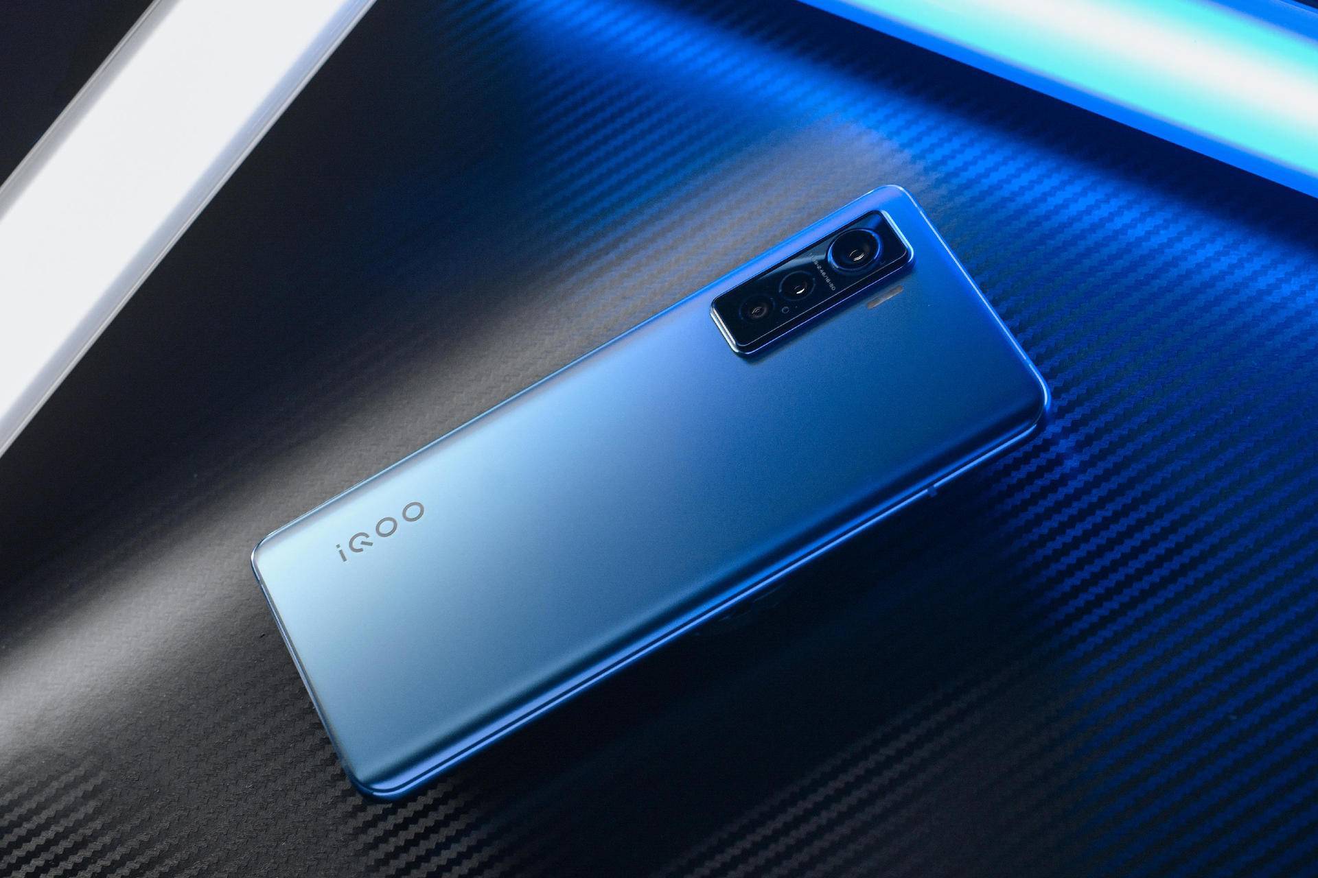 超越小米10iqoo5成新一代无短板大杯旗舰