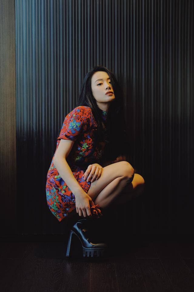 《隐秘的角落》朱晶晶的妈妈"梦"美如花:李梦演绎复古气质大片