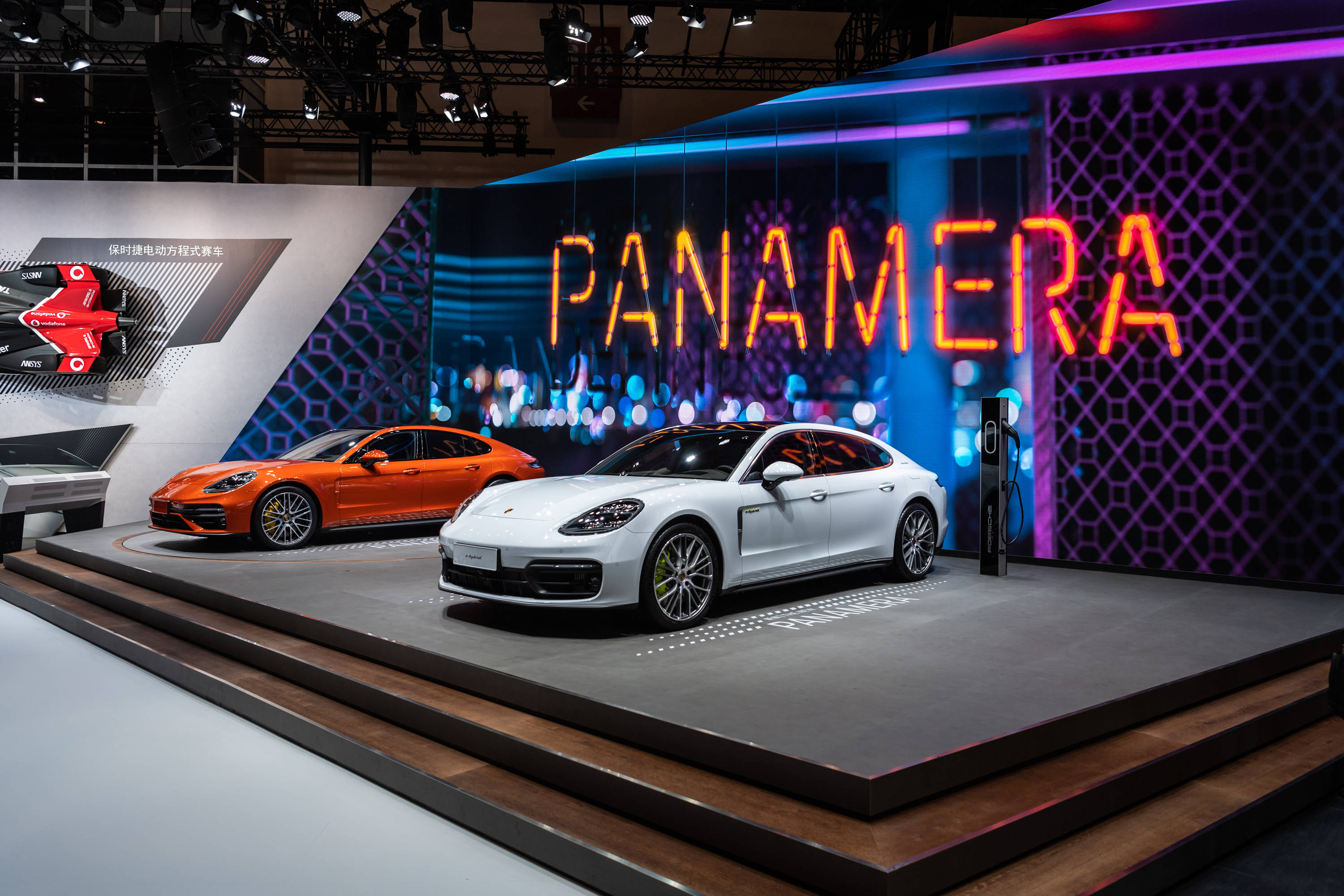 新款panamera 实车首秀北京车展_保时捷
