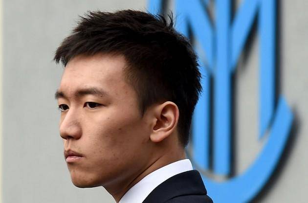 又一90后富豪崛起,执掌5000亿公司,父亲有三十多座商场收租_苏宁