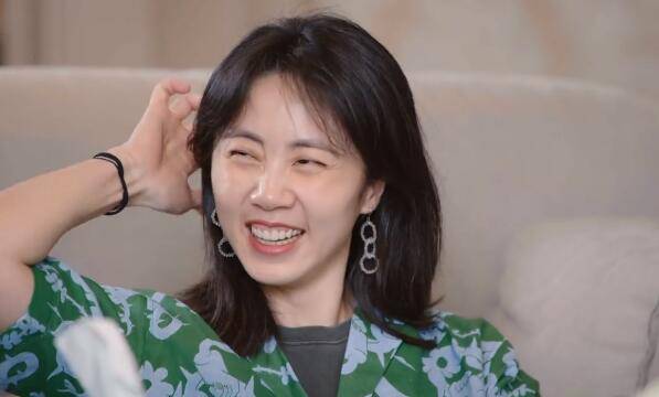 原创胡歌笑称同班仨男生都被孙莉剥夺了初吻 多妈一脸娇羞:我赚大了