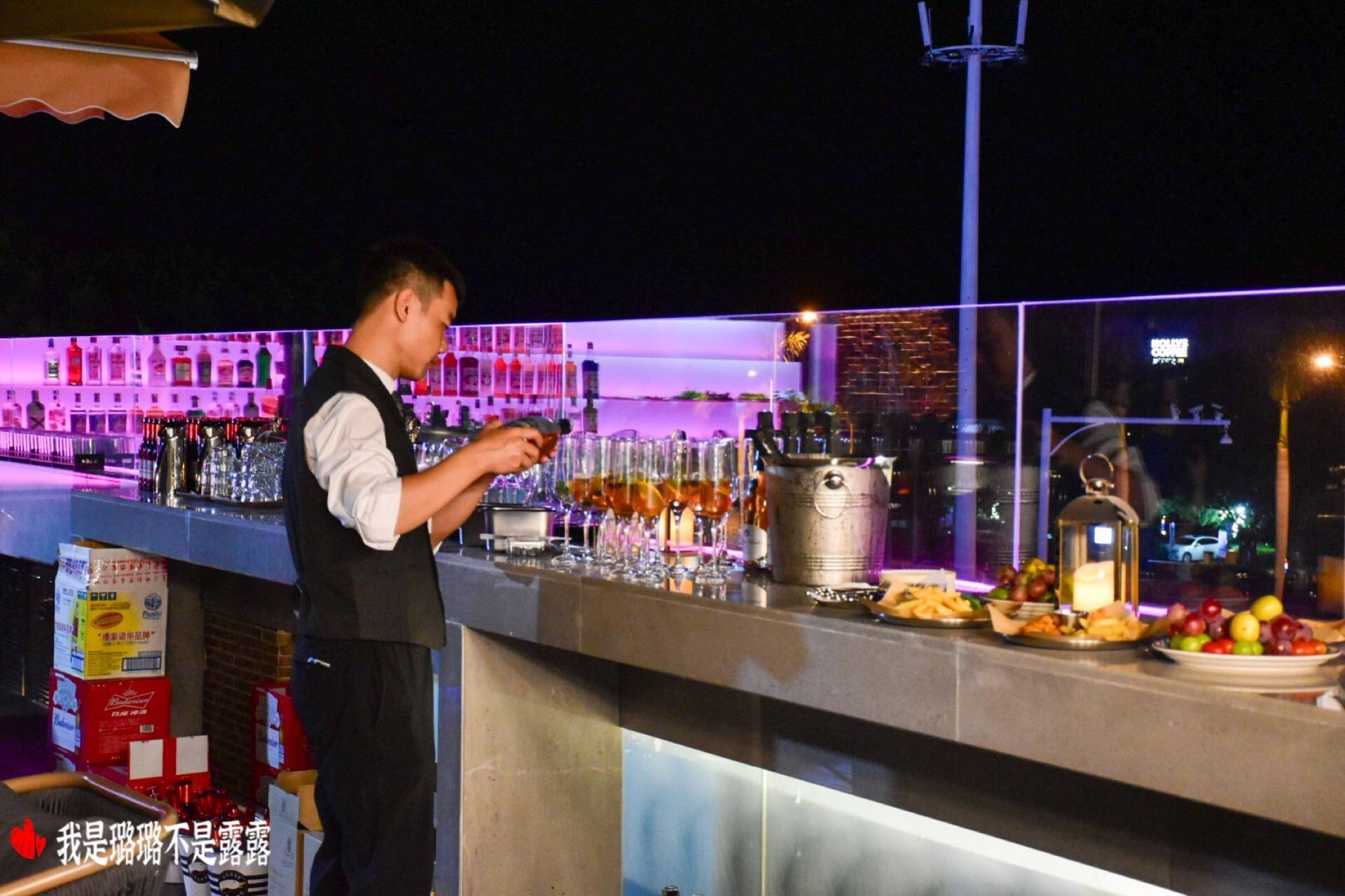 海风轻拂,厦门曾厝垵的这家小酒馆可盐可甜