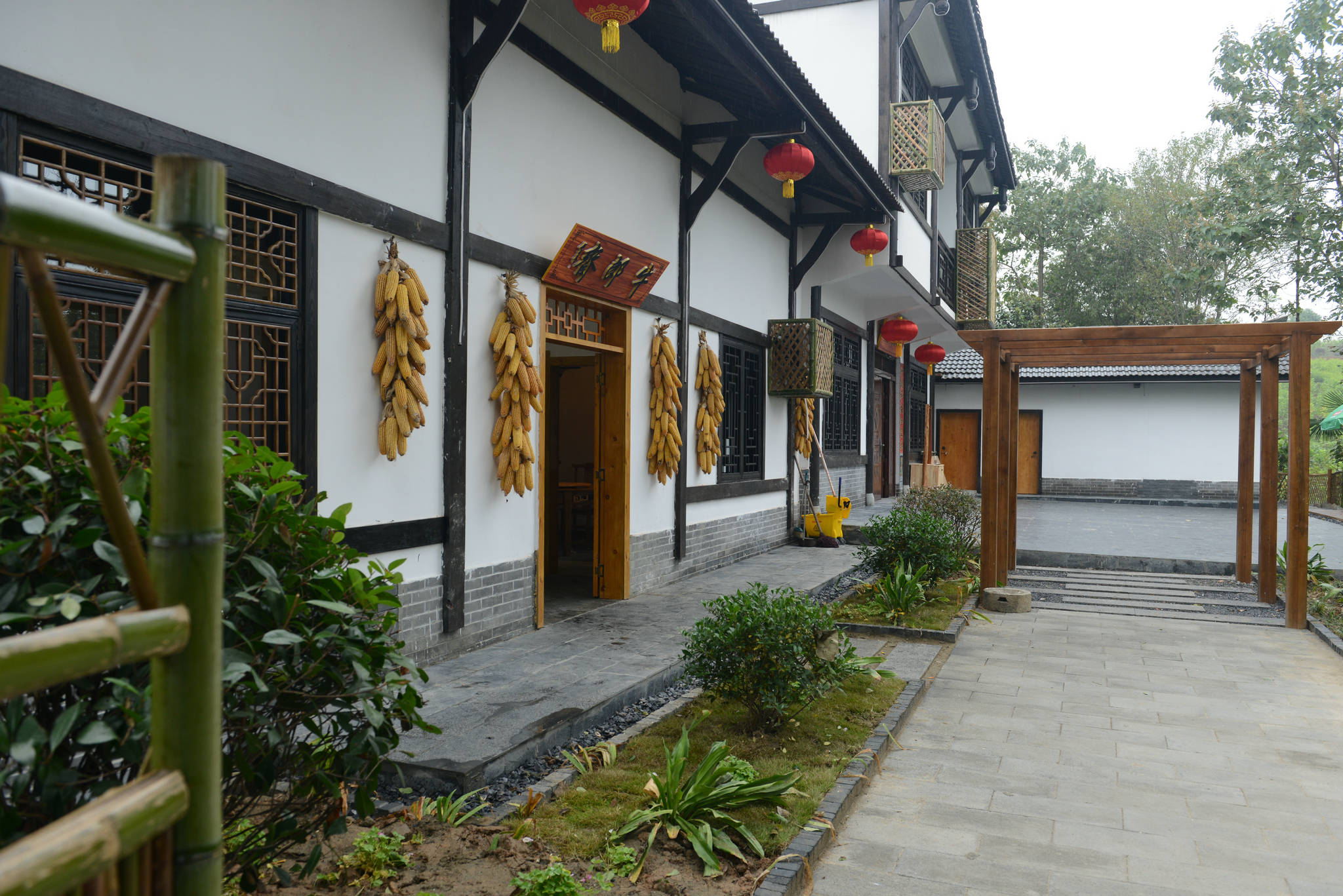 鎏金铜蚕出土地又增文旅网红打卡点石泉沧海桑田乡村游今日开启