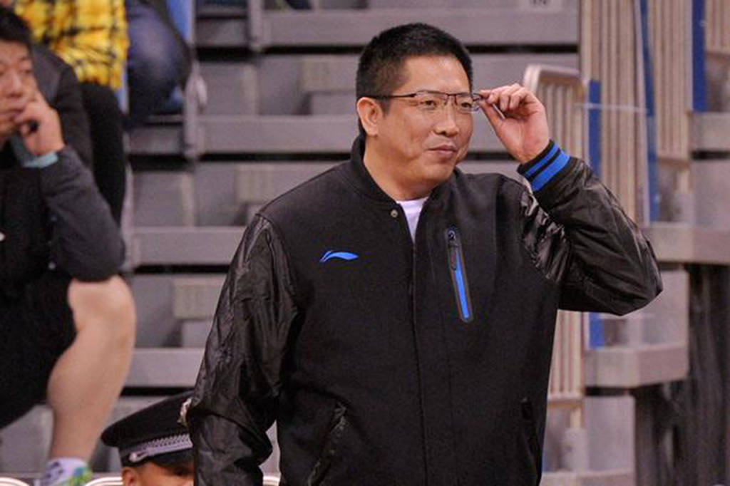 中国"乔丹"成青训教练!面对科比曾得到30分,两次错过nba合同_胡卫东