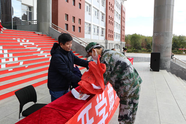 齐齐哈尔工程学院学生图片