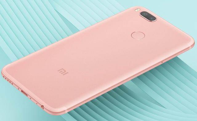 小米5x参考价:1299元起华为旗下互联网品牌荣耀不久前也在低端全面屏