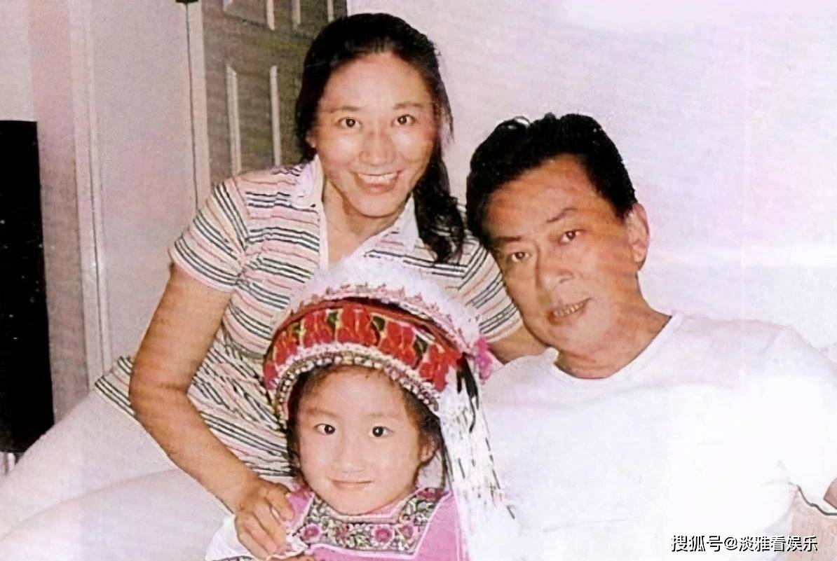 老戏骨王诗槐,离婚后独自照顾患病儿子,时隔多年再婚娶初恋_王筠