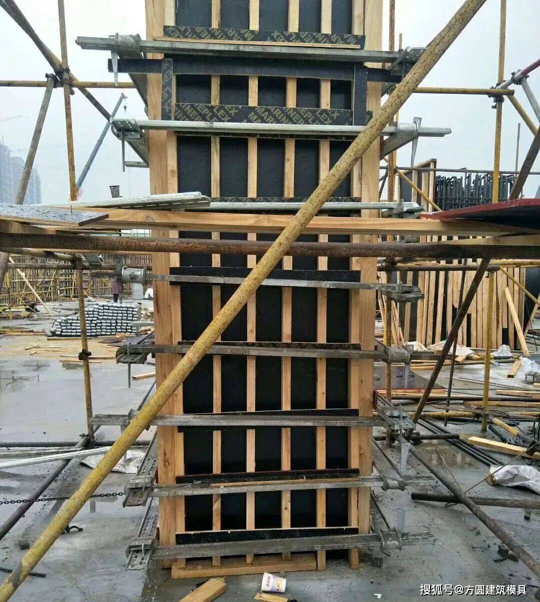 新型模板加固件,效果不错!