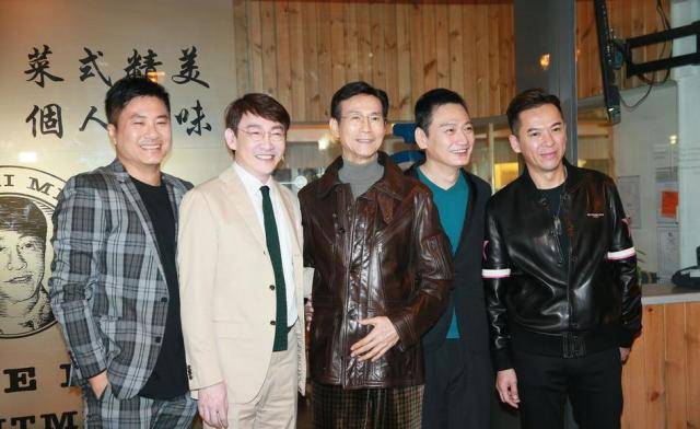 大时代》"丁家五蟹"再聚首,郑少秋直言想拍电影版:只记得蓝洁瑛了_吴