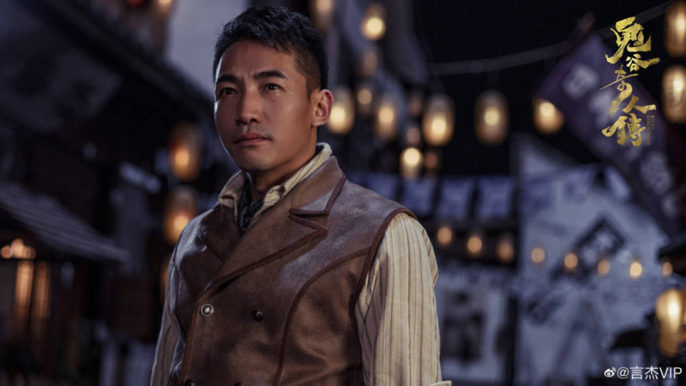 佟丽娅辟谣夜会鲜肉传闻神秘男子身份曝光