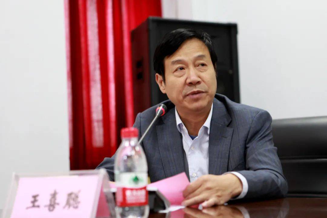 强化爱岗敬业精神 提升医疗服务质量