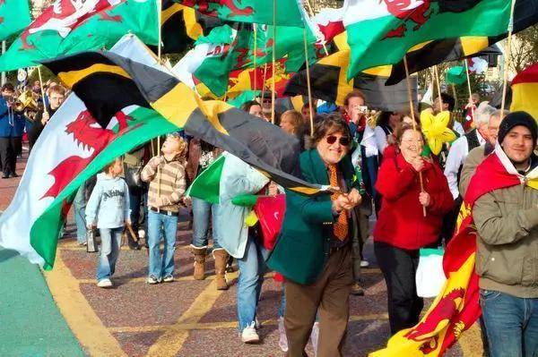 国庆特辑 | 这个国家一年居然有五个国庆日,快乐就完事儿～_威尔士