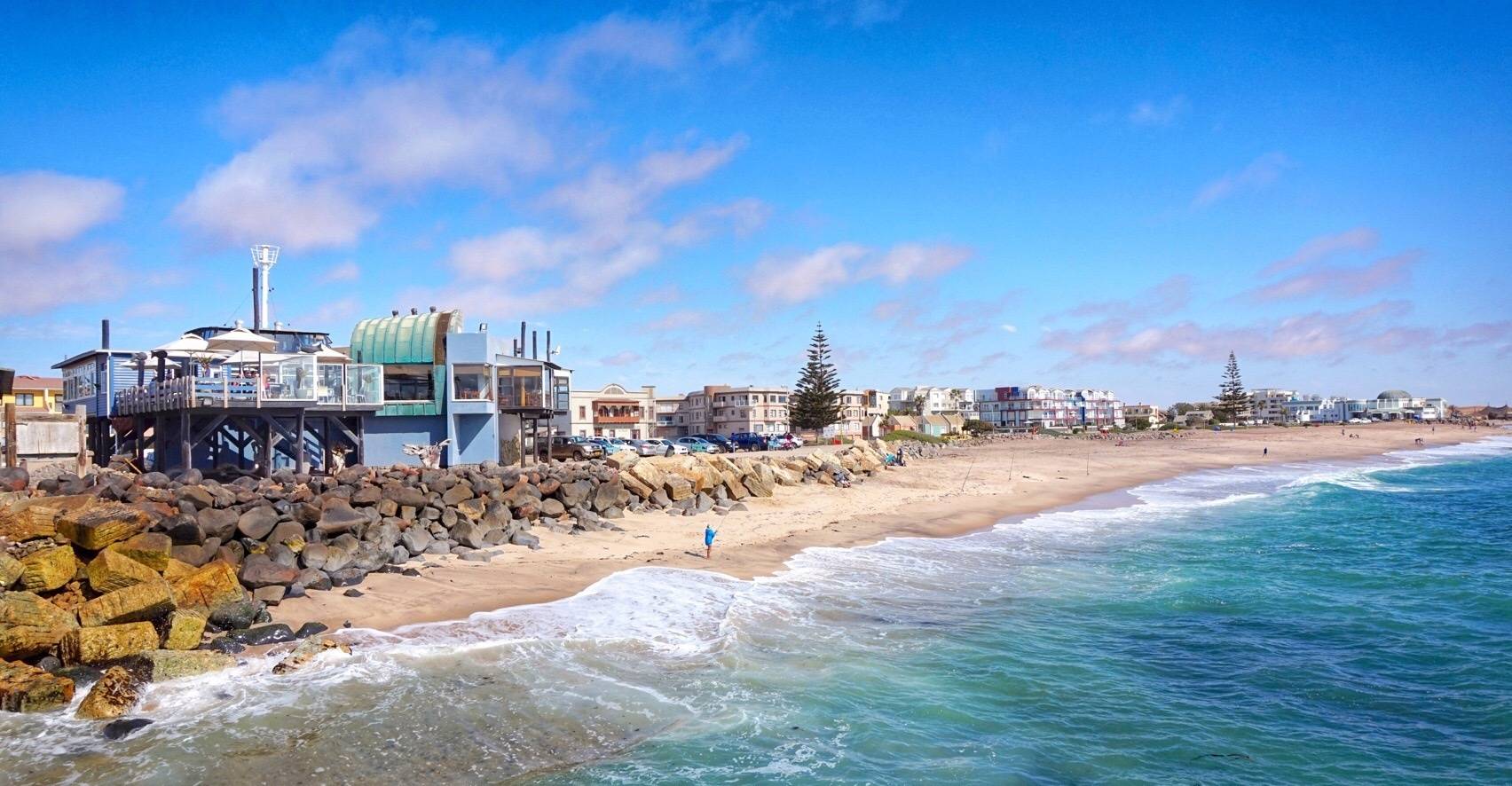 斯瓦科普蒙德是纳米比亚西部城市,是最当地人喜爱的海滨度假小城