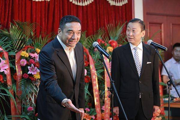 占尽好资源却唯独没说好相声!_手机搜狐网