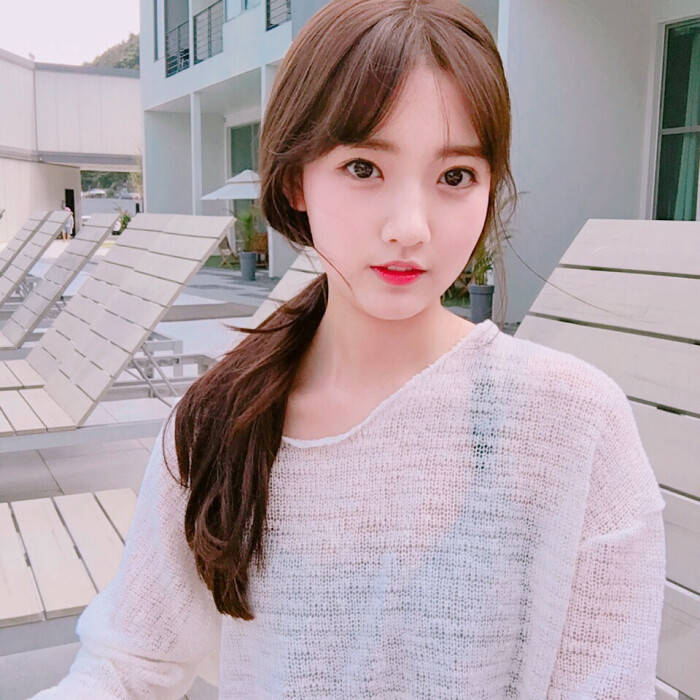 原创小郑多彬从小美到大被称南韩最美童星之一凭人间课堂咖位大升