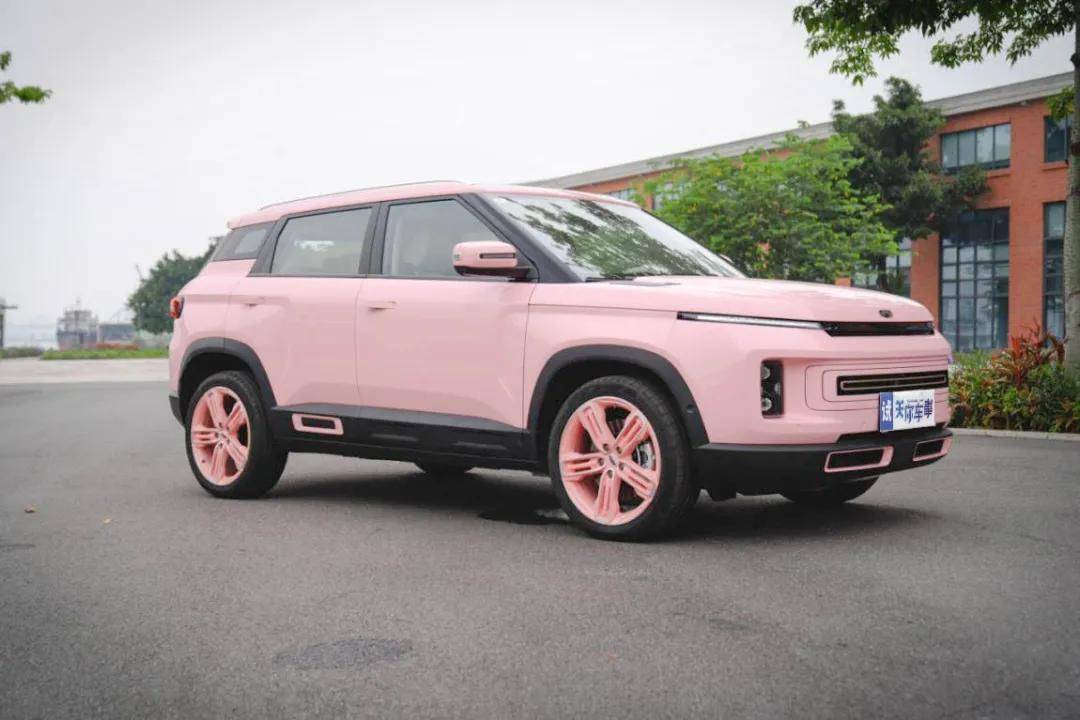 最懂女生的吉利 "icon girl"