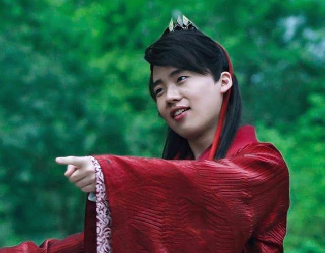 原创郭麒麟又一古装新剧杀青,女主还演过自己的姐姐,观众都是太跳戏