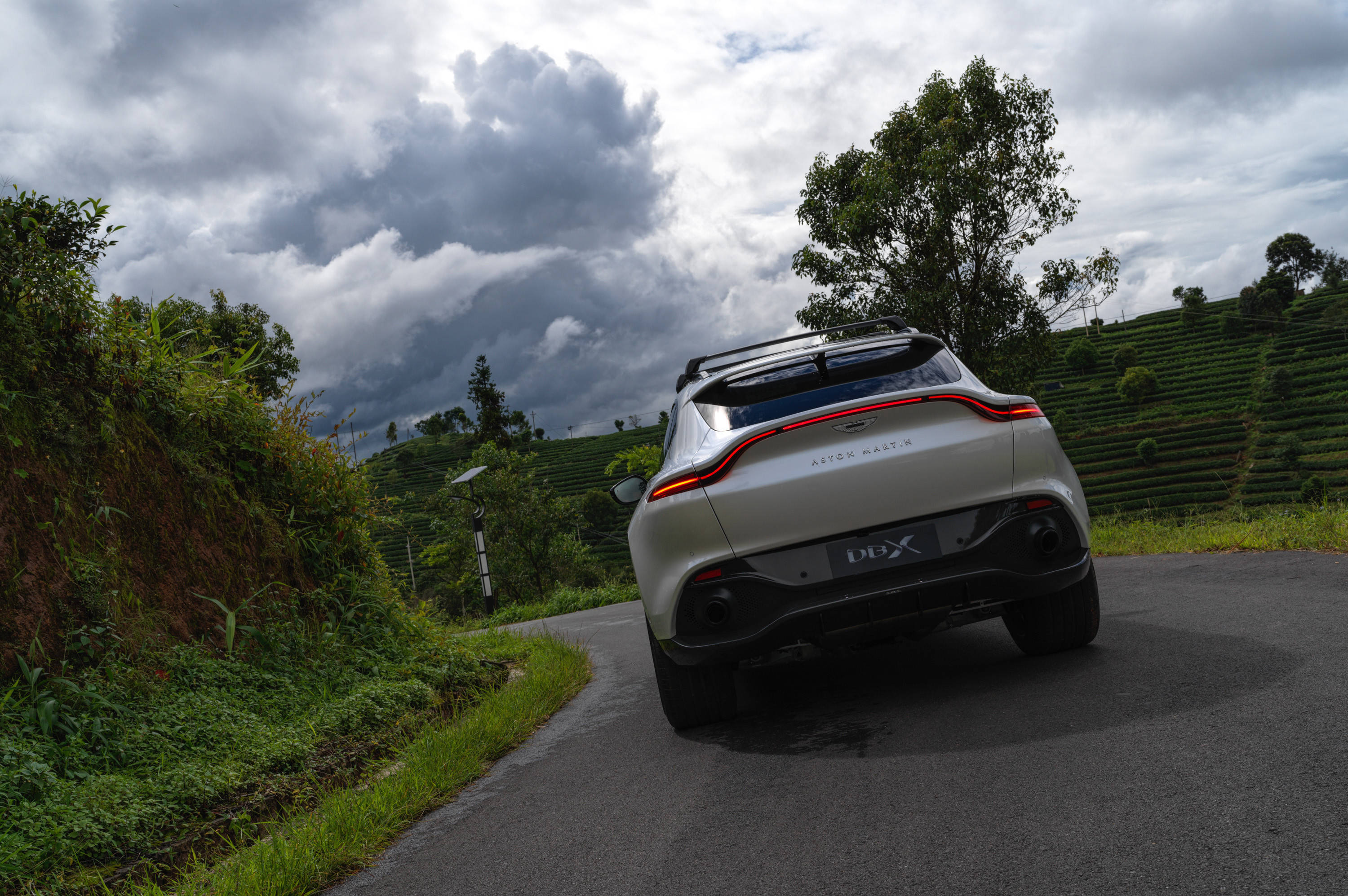 优雅与动感从不单行短评阿斯顿马丁dbx