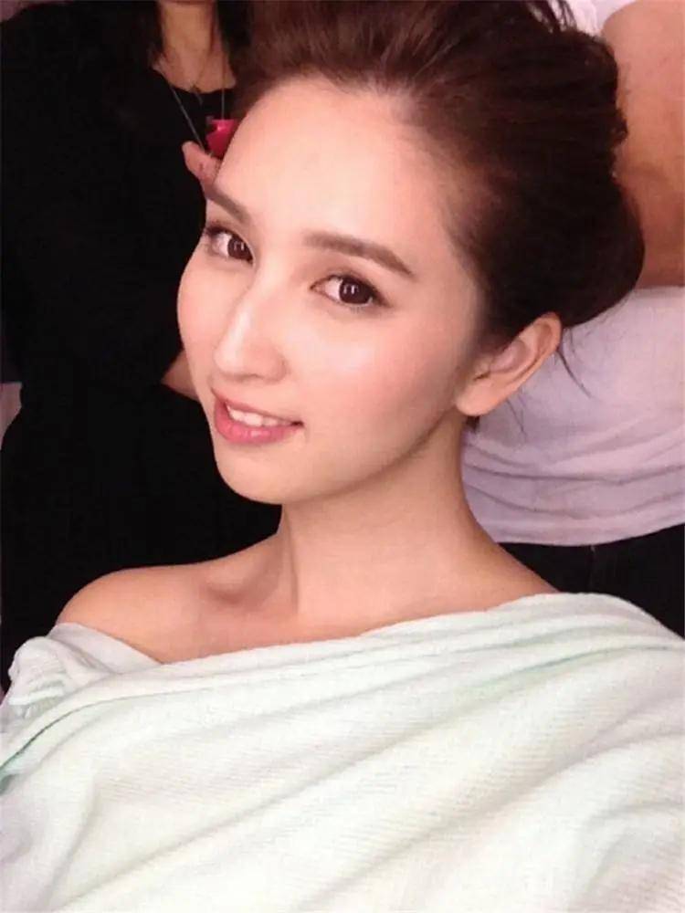 后来曾直接与林建名断了来往,又与年轻的西贡地王之子周子扬相恋,何父