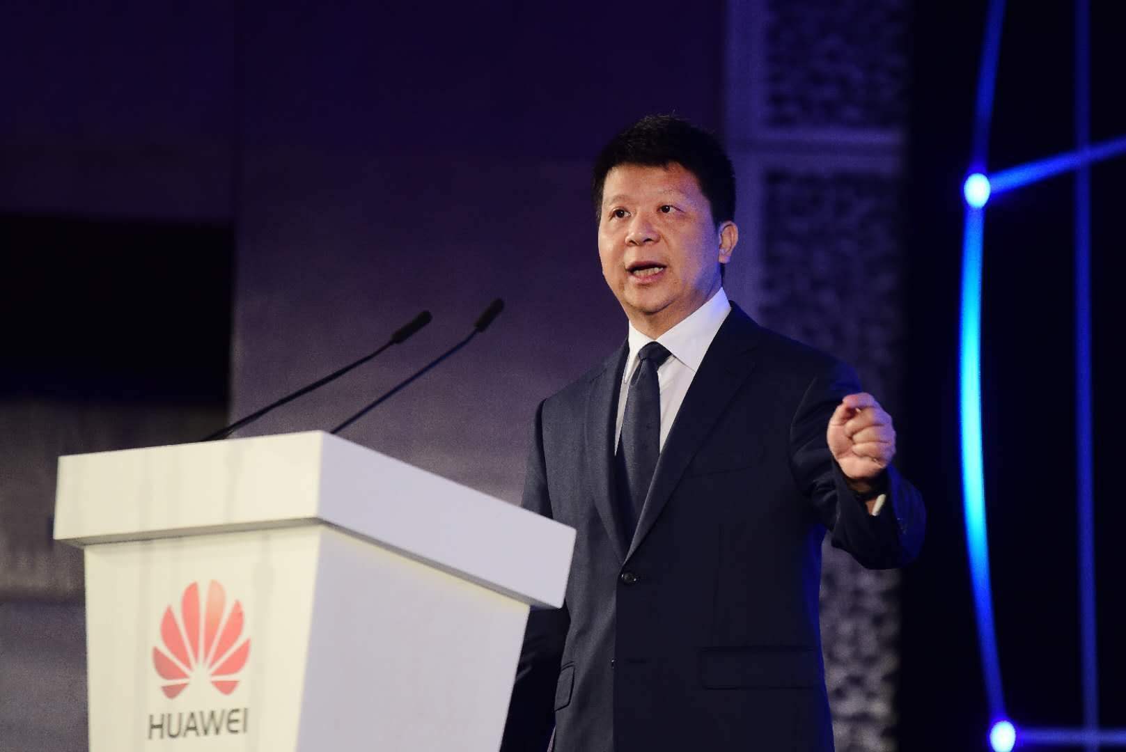 华为依然愿意与美国合作今年9月底的华为全联接会中,董事长郭平表示