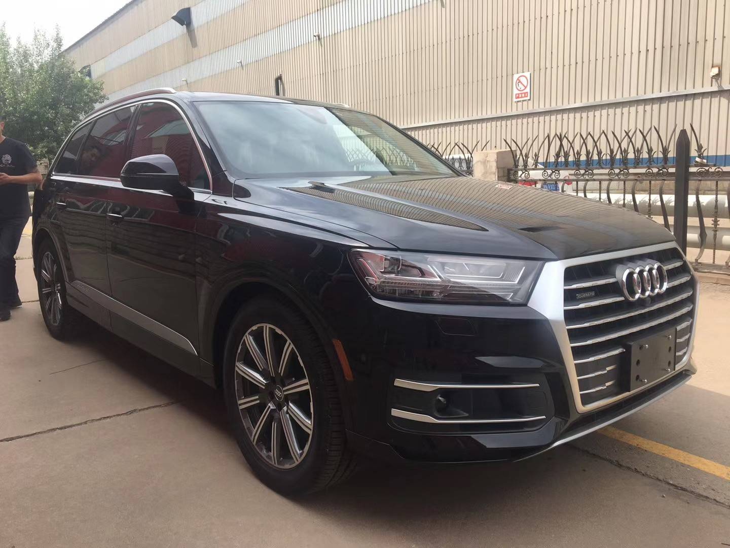 19款奥迪q7港口现车特惠高端配置经典设计