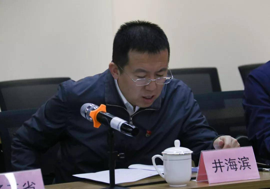 陕西省人民政府研究室党组书记,主任杨三省指出陕西省的技工教育在