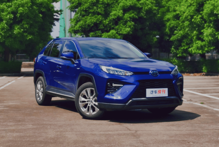 省油居家用车更合适试驾广汽丰田威兰达双擎