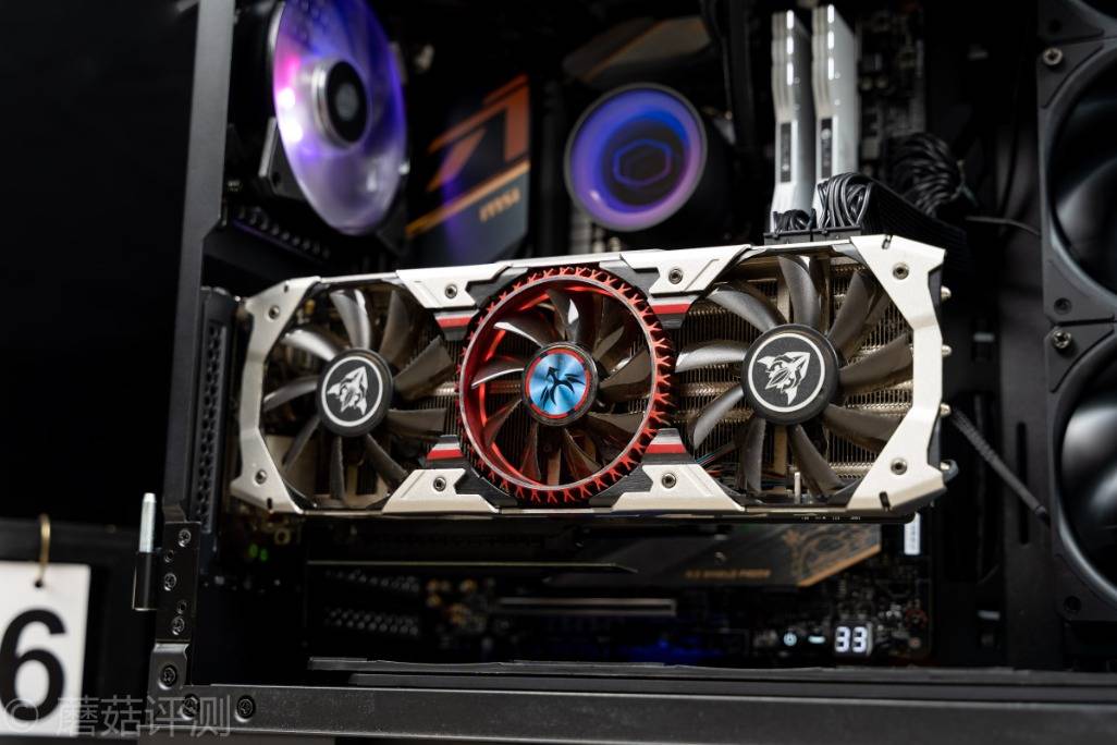 原创3080买不到怎么办二手显卡先顶着呗七彩虹gtx1070tivulcanad显卡