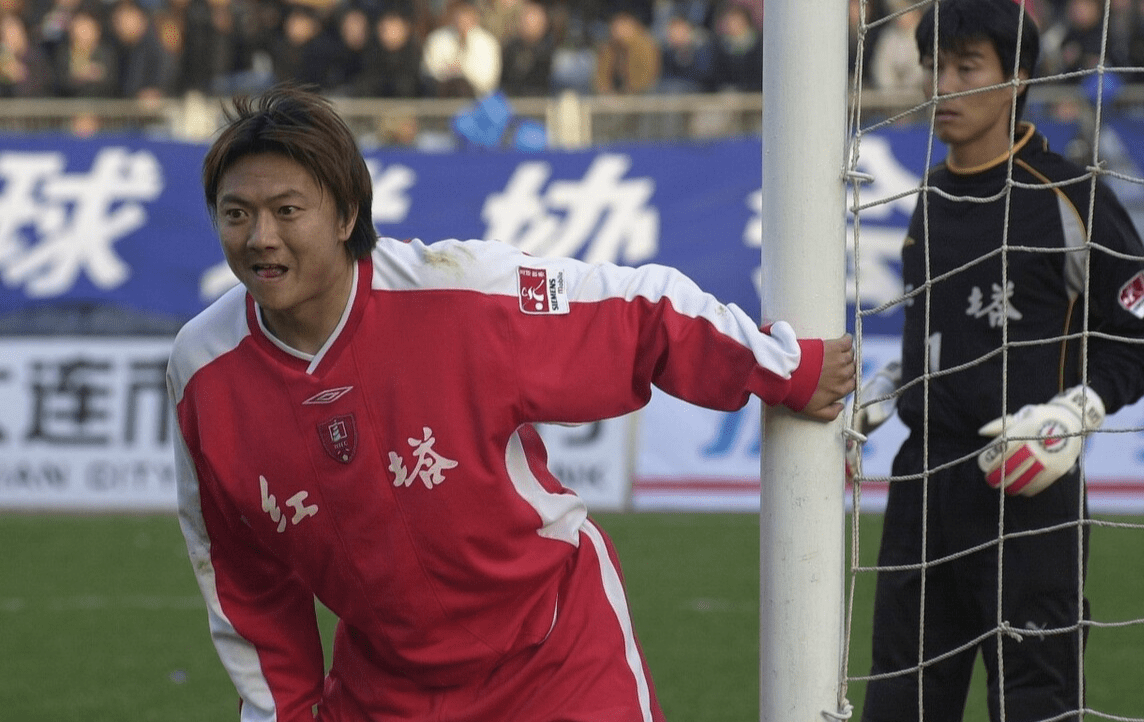 两代"球霸"相遇末代甲a,他们之间的碰撞是怎样一幅景象?