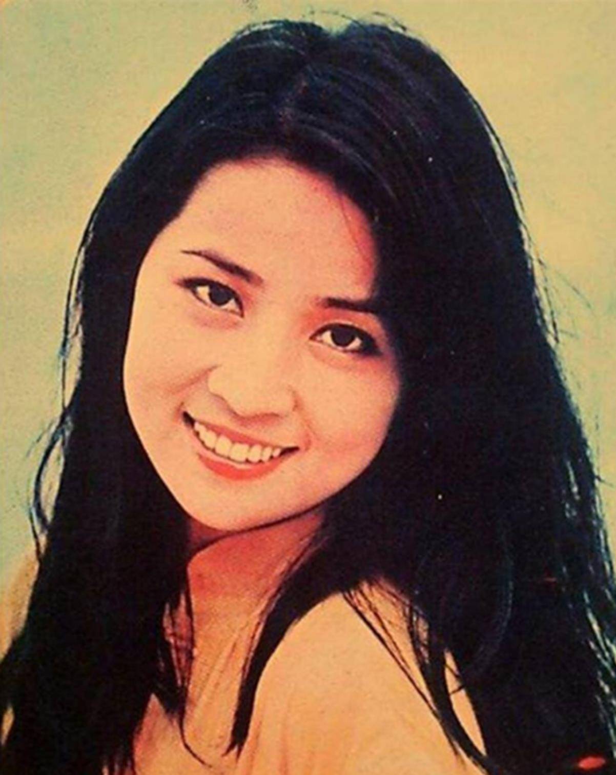 原创林凤娇谈吴绮莉一句话就知道这个女人不简单难怪成龙会选她