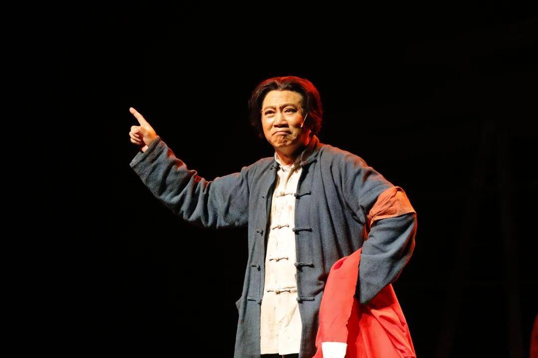 中国国家话剧院红色经典剧目重演,《三湾,那一夜》再度雕琢打磨-搜狐大视野-搜狐新闻