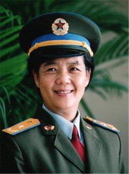 原创她是中国第一位女飞行将军岳飞28世后人完成过一项重要任务