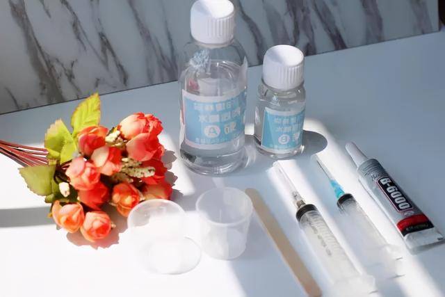 干货分享丨滴胶和UV胶究竟有什么区别?看了就知道!_表面