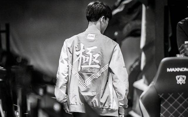 ig要凉theshy谈明年可能休赛想陪义进哥一起打到退役