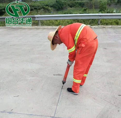 道路养护材料在新时代的应用与挑战