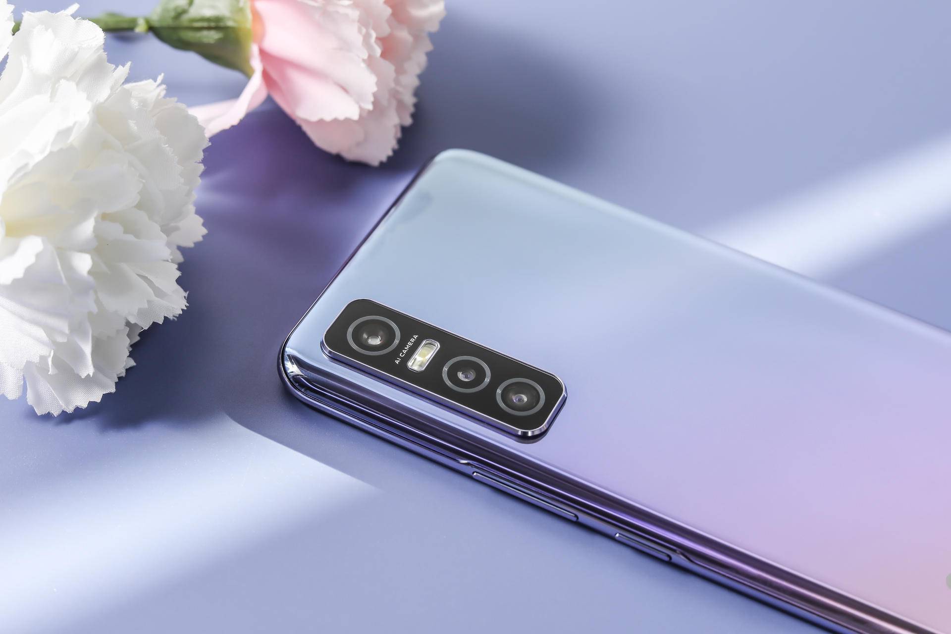 高颜值外观全方位发展的5g新机vivoy73s实力不俗